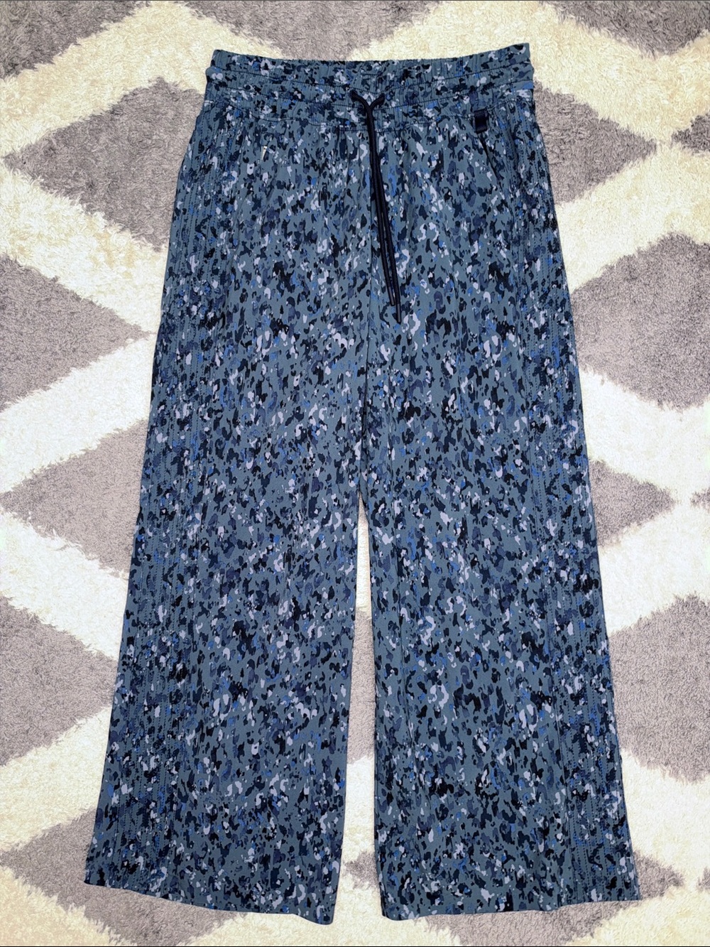 Athleta Avenue Wide Leg Crop Pant size 0